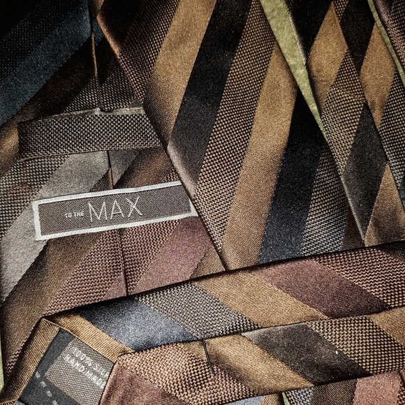 To the MAX neck tie - Picture 2 of 3